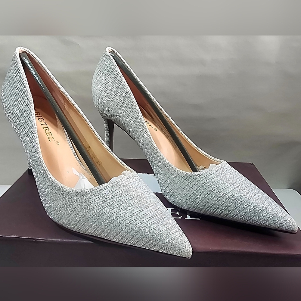 NIB Big Tree Silver Rhinestones & Glitter High Heel Shoes SZ 5